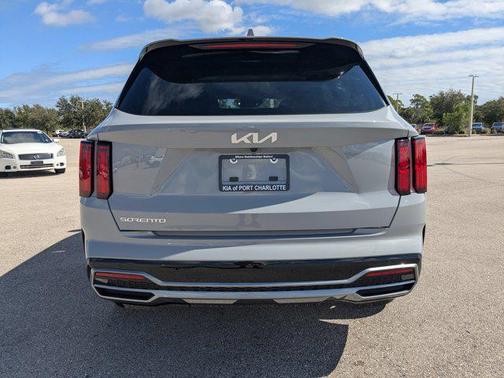 2023 Kia Sorento SX