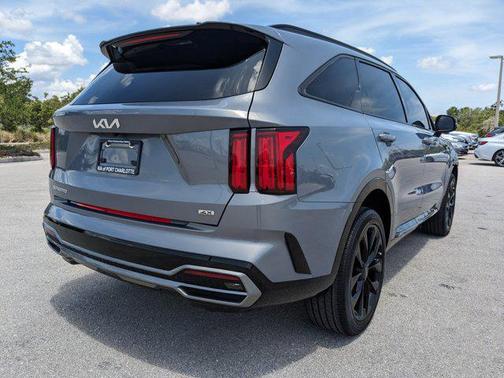 2023 Kia Sorento SX