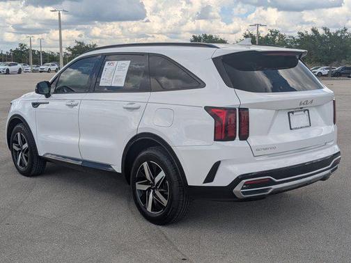 2023 Kia Sorento S