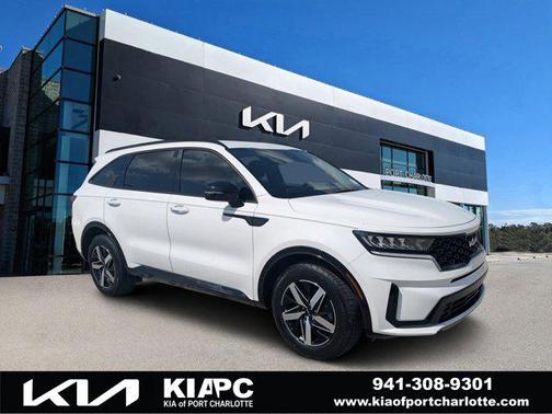 Glacial White Pearl 2023 Kia Sorento S