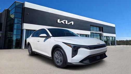 2025 Kia K4 LX