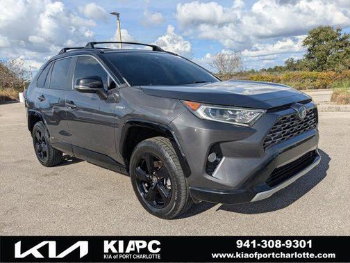2021 Toyota RAV4 Hybrid SE