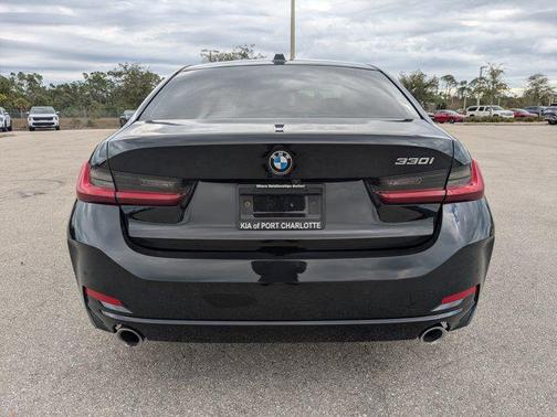 2023 BMW 330 330i