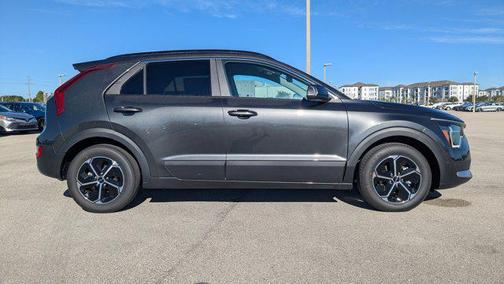 2025 Kia Niro Plug-In Hybrid EX