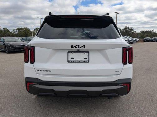 2025 Kia Sorento SX