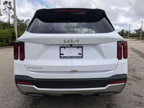 2025 Kia Sorento S