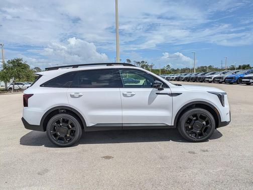 Glacial White 2026 Kia Sorento SX