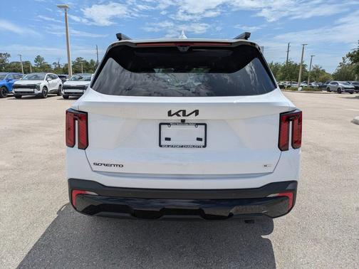 Glacial White 2026 Kia Sorento SX