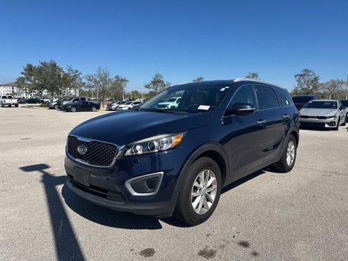 2017 Kia Sorento LX