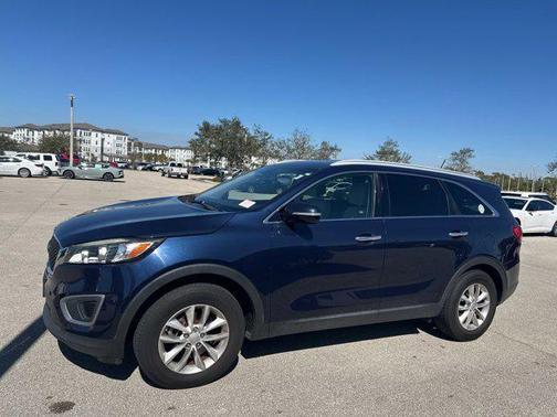 2017 Kia Sorento LX
