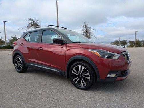 2019 Nissan Kicks SR