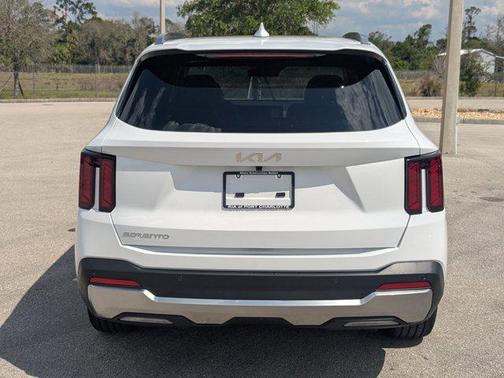 Glacial White Pearl 2026 Kia Sorento EX