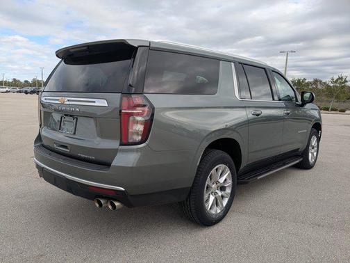 2023 Chevrolet Suburban Premier