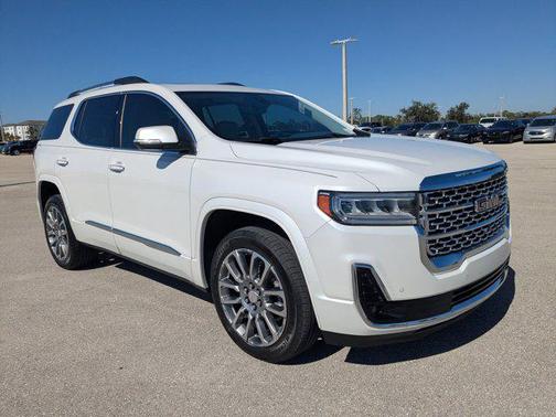 2023 GMC Acadia Denali