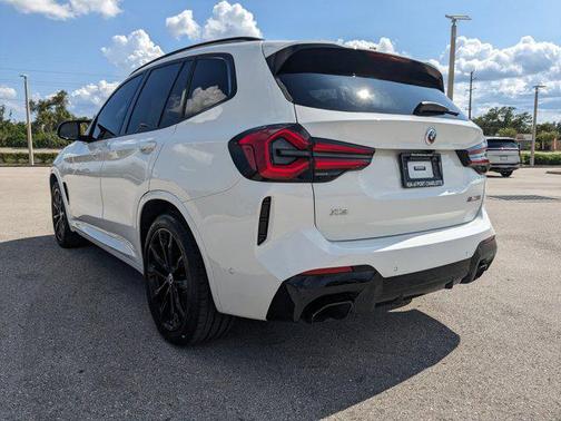 2023 BMW X3 M40i