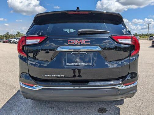 2022 GMC Terrain SLT