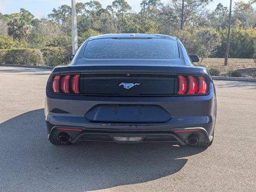 2020 Ford Mustang EcoBoost