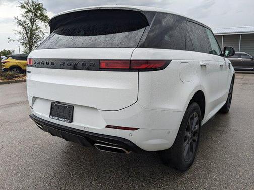 2024 Land Rover Range Rover Sport SE