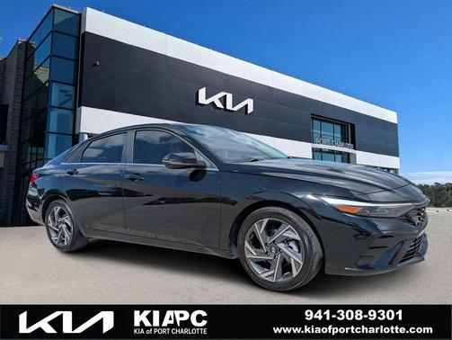 Abyss Black 2024 Hyundai ELANTRA Limited
