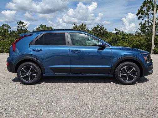 2025 Kia Niro EX