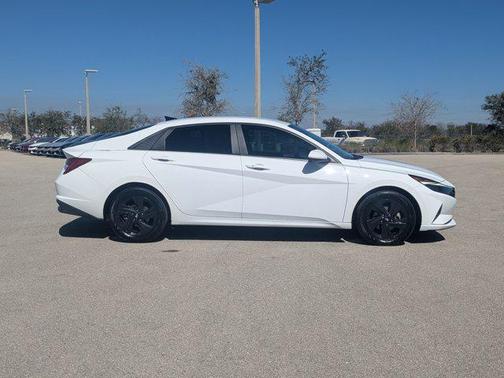 2021 Hyundai ELANTRA HEV Blue