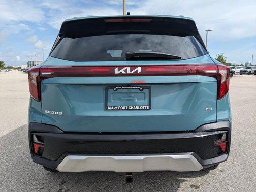 2025 Kia Seltos EX
