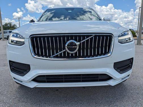 2023 Volvo XC90 B5 Core