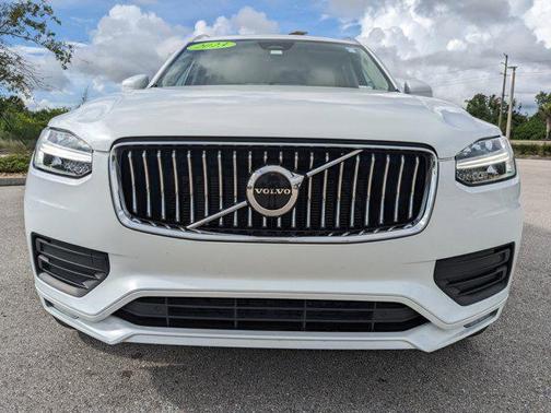 2023 Volvo XC90 B5 Core