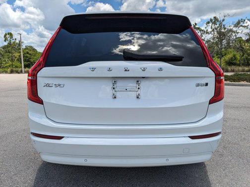 2023 Volvo XC90 B5 Core