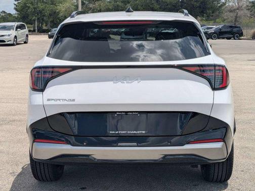 Glacial White Pearl 2026 Kia Sportage SX-Prestige