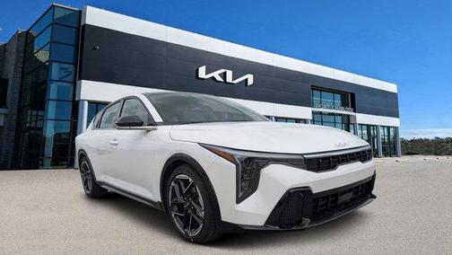 2025 Kia K4 GT-Line