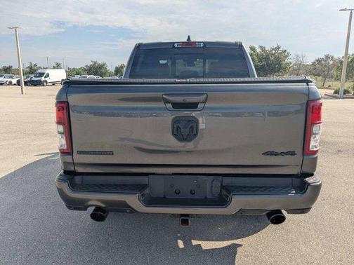 Granite Crystal Metallic Clearcoat 2020 RAM 1500 Big Horn/Lone Star