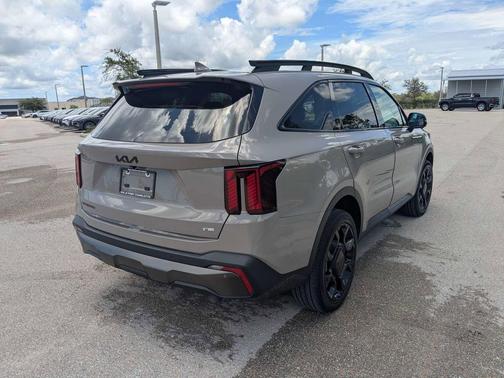 Road Rider Brown 2025 Kia Sorento SX