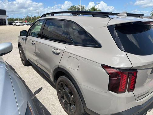 Road Rider Brown 2025 Kia Sorento SX