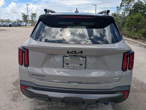 Road Rider Brown 2025 Kia Sorento SX