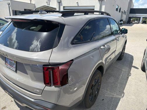 Road Rider Brown 2025 Kia Sorento SX