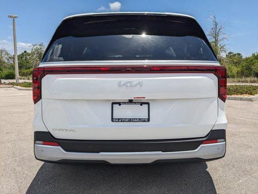 2025 Kia Carnival LXS