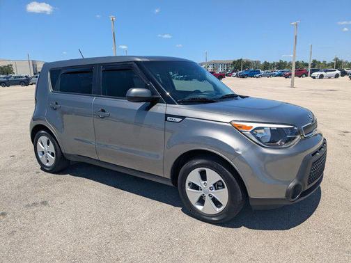Titanium Gray 2016 Kia Soul Base