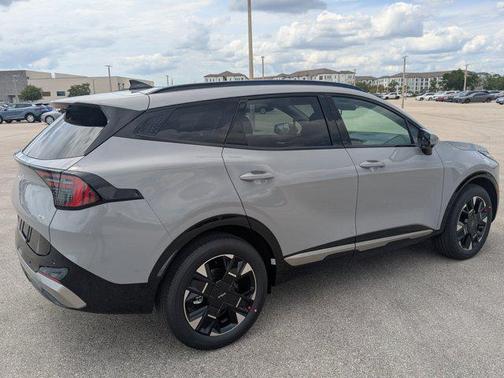 Wolf Gray 2026 Kia Sportage Hybrid SX-Prestige