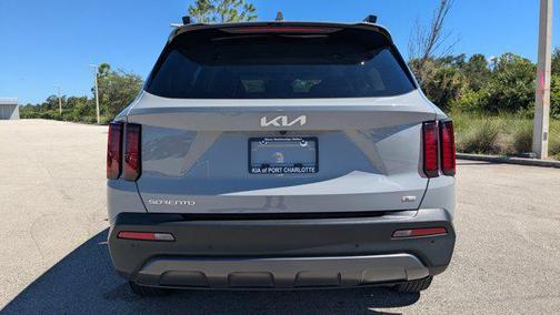 2023 Kia Sorento S