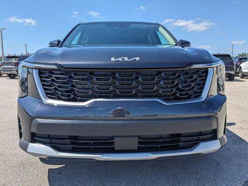 2025 Kia Sorento LX