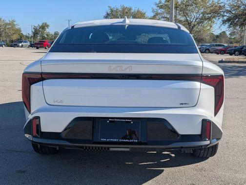Snow White Pearl 2026 Kia K4 GT-Line