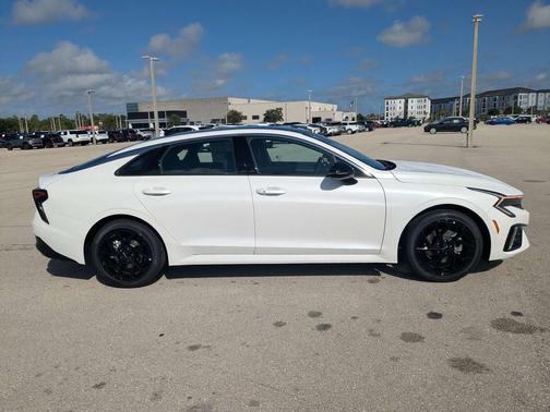 Snow White Pearl 2026 Kia K5 GT-Line FWD