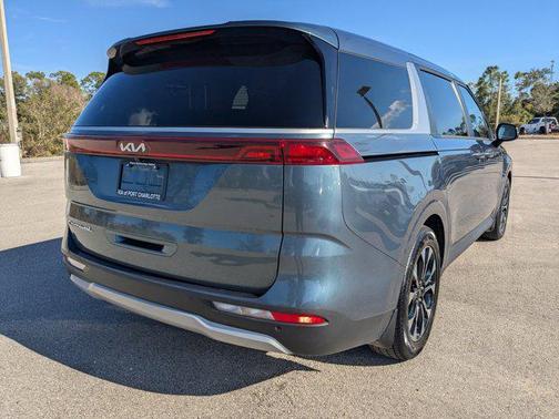 2022 Kia Carnival EX