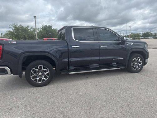 Titanium Rush Metallic 2022 GMC Sierra 1500 SLT