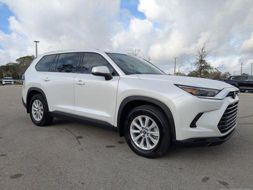 2025 Toyota Grand Highlander Hybrid XLE