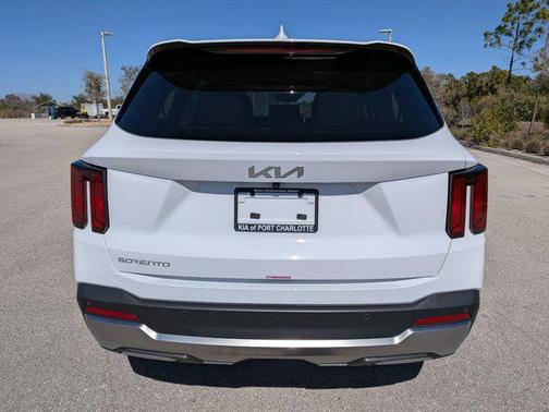 2025 Kia Sorento S