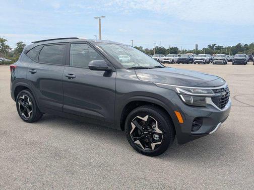 Gravity Gray 2025 Kia Seltos S