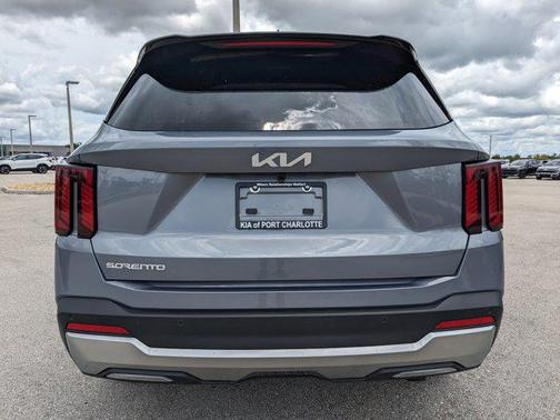2025 Kia Sorento SX