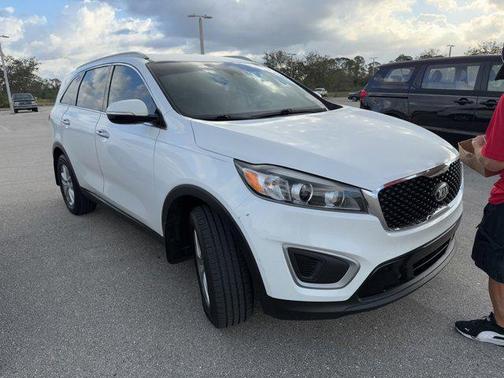 2017 Kia Sorento LX